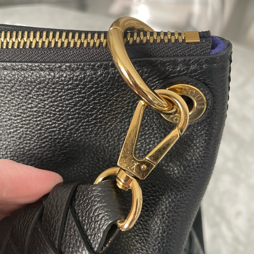 Louis Vuitton Black Maida Hobo - Picture 15 of 17